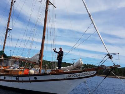 Lasqueti Yacht Club Sail Past June 2019