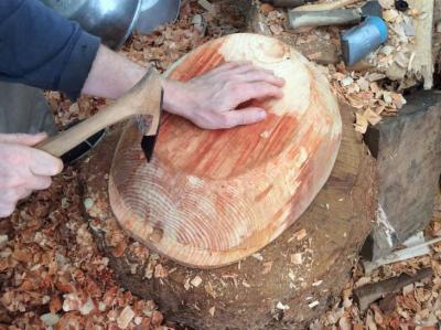 Carving a alder bowl with an adze